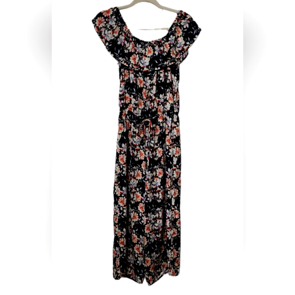 Gypsies & Moondust Floral Romper Size Medium‎